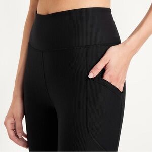 OLD NAVY Black Jack Ribbed High-Rise Powersoft Active Go-Dry Leggings Size XS